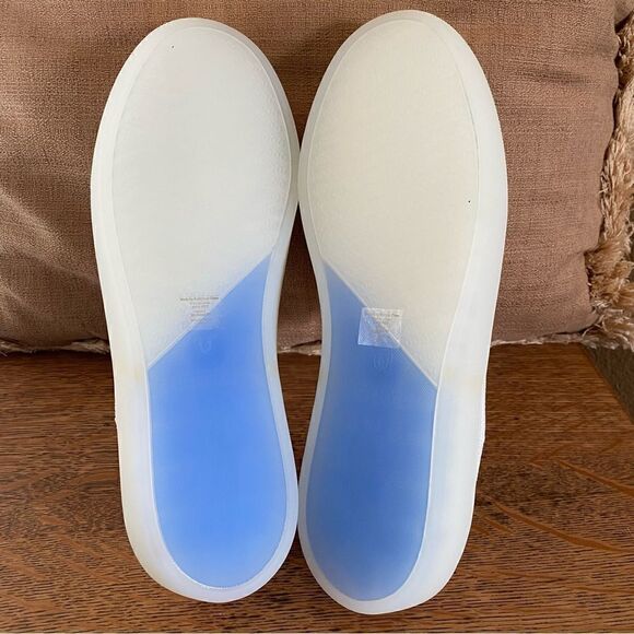 Rothy’s x Evian Collab White Slip-On Sneakers. Size 7.5. NWOT - Picture 2 of 10